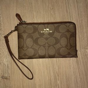 Coach Wallet / Wristlet